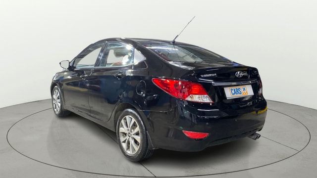 View Hyundai Fluidic Verna Image 2 Used Hyundai Fluidic Verna Image 2