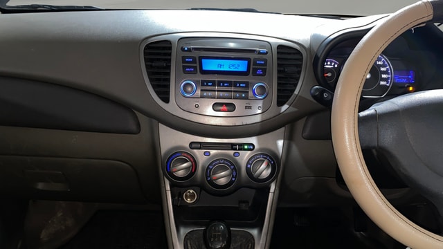 View Hyundai i10 Image 17 Used Hyundai i10 Image 17
