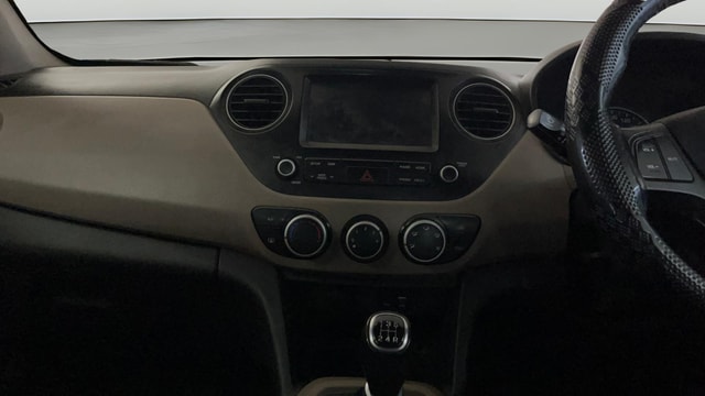 View Hyundai Grand i10 Image 17 Used Hyundai Grand i10 Image 17