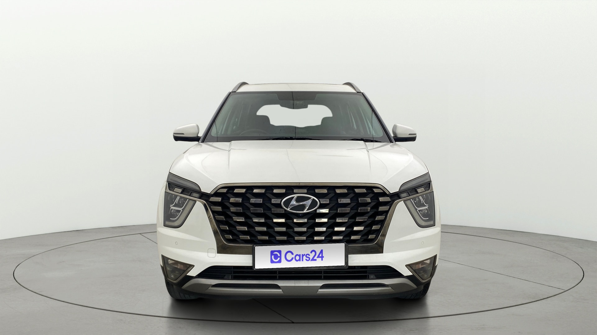 View 2022 Hyundai Alcazar Prestige 6 Seater MT Petrol Image 1 Used 2022 Hyundai Alcazar Prestige 6 Seater MT Petrol Image 1