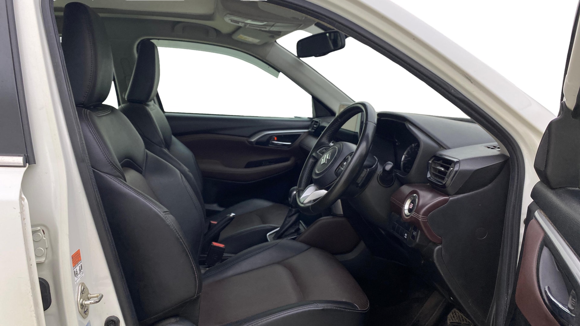 View 2023 Maruti Suzuki 1000 Base Variant Image 28 Used 2023 Maruti Suzuki 1000 Base Variant Image 28