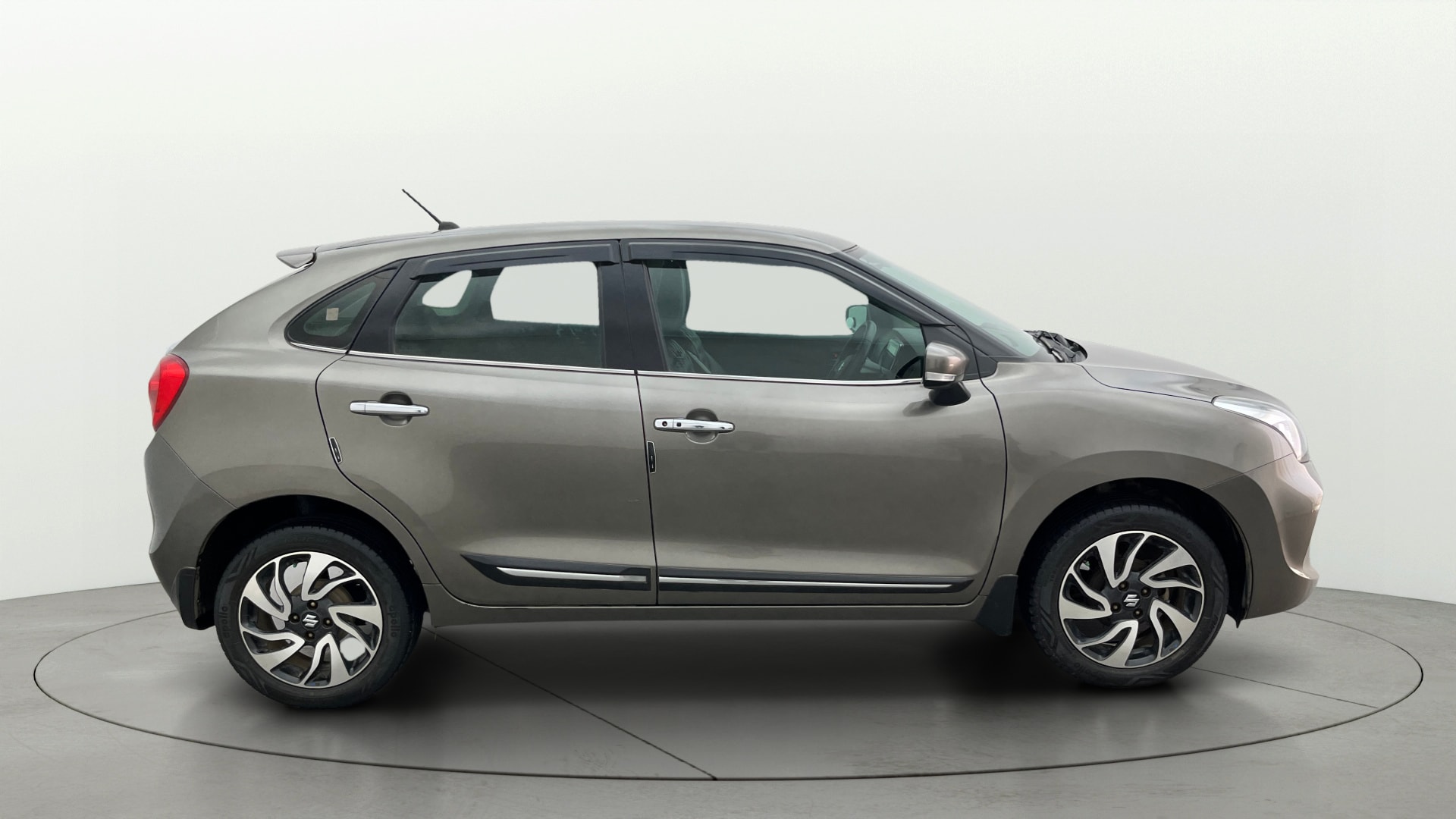 View 2019 Maruti Suzuki 1000 Base Variant Image 27 Used 2019 Maruti Suzuki 1000 Base Variant Image 27