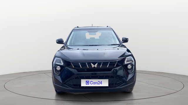 View Mahindra XUV 3XO Image 1 Used Mahindra XUV 3XO Image 1