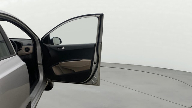 View Hyundai Xcent Image 43 Used Hyundai Xcent Image 43