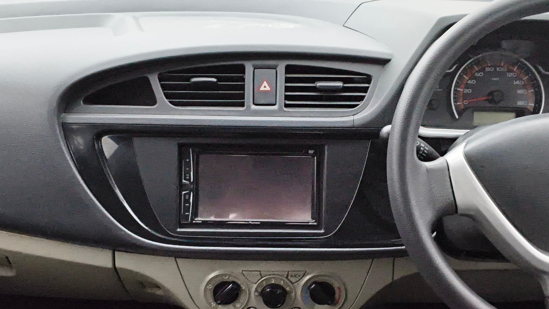 View 2019 Maruti Suzuki Alto K10 LX Image 17 Used 2019 Maruti Suzuki Alto K10 LX Image 17
