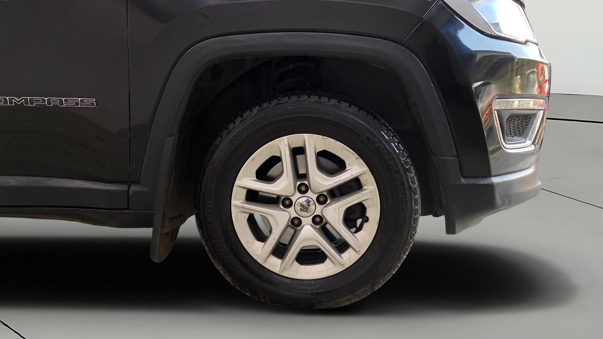 View 2019 Jeep Compass Sport Plus Petrol BS IV Image 39 Used 2019 Jeep Compass Sport Plus Petrol BS IV Image 39