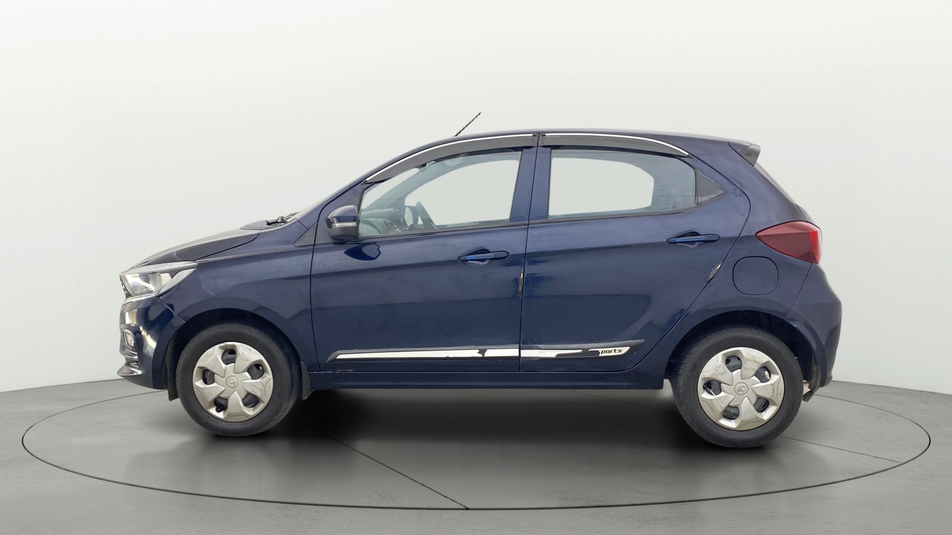 View 2021 Tata Tiago Revotorq XB Image 5 Used 2021 Tata Tiago Revotorq XB Image 5