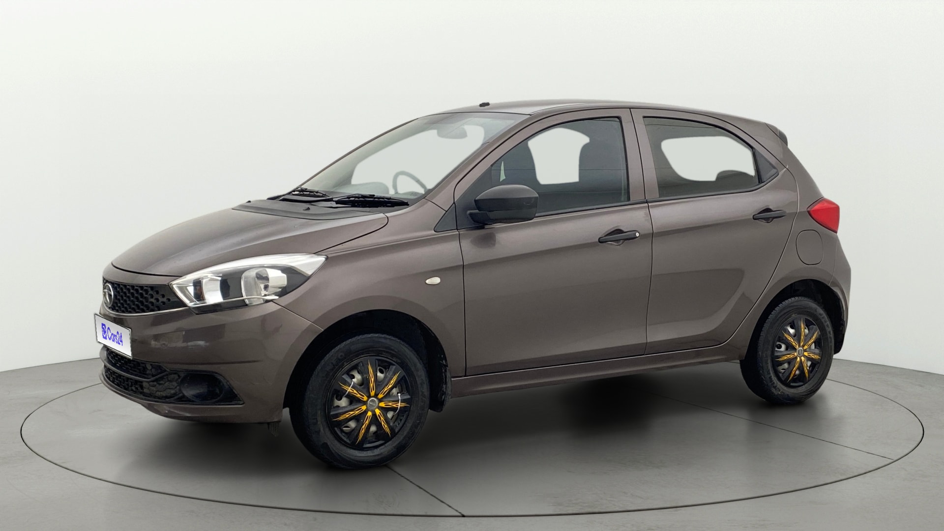 View 2019 Tata Tiago Revotorq XB Image 34 Used 2019 Tata Tiago Revotorq XB Image 34