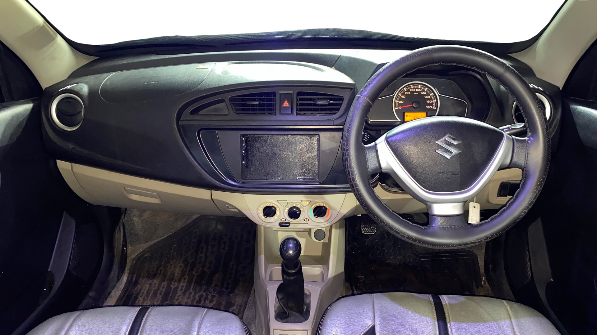 View 2022 Maruti Suzuki 1000 Base Variant Image 15 Used 2022 Maruti Suzuki 1000 Base Variant Image 15