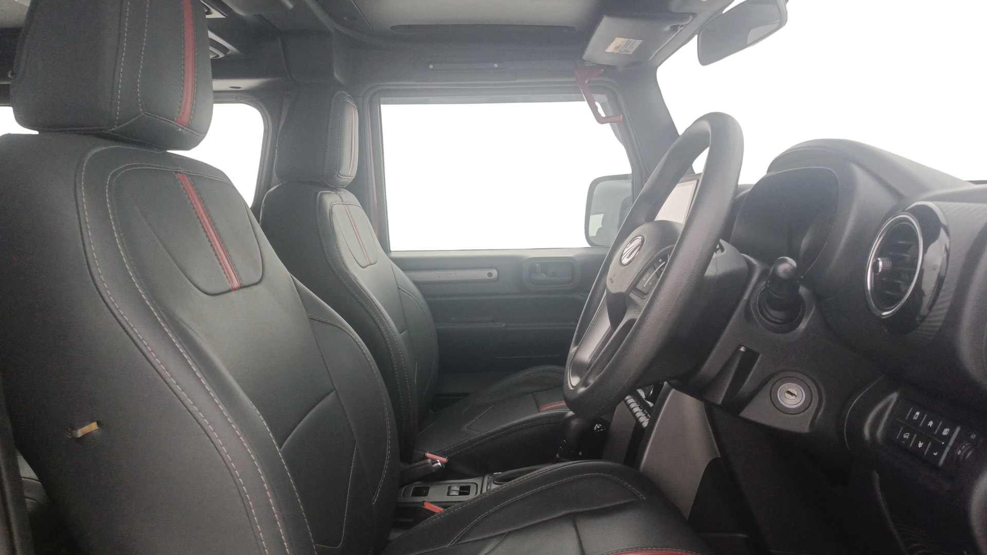 View 2021 Mahindra Thar AX Standard Manual Soft Top 6 Seater Image 16 Used 2021 Mahindra Thar AX Standard Manual Soft Top 6 Seater Image 16