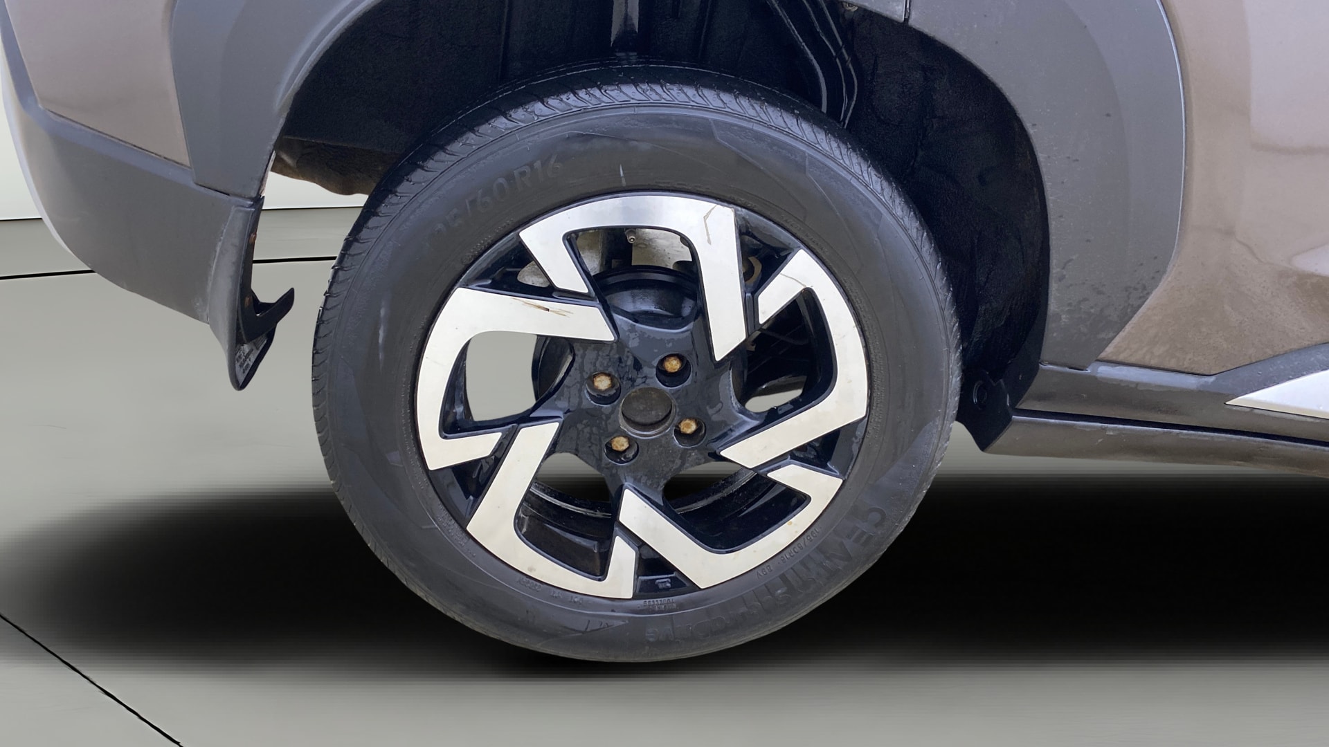 View 2022 Nissan Magnite Turbo XV CVT Image 34 Used 2022 Nissan Magnite Turbo XV CVT Image 34
