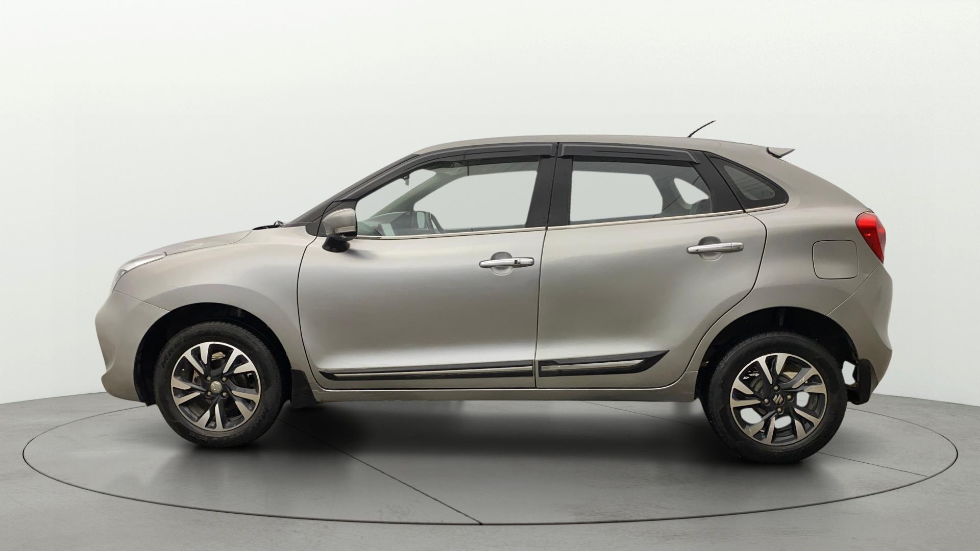 View 2021 Maruti Suzuki 1000 Base Variant Image 25 Used 2021 Maruti Suzuki 1000 Base Variant Image 25
