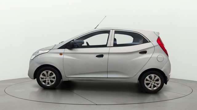 View Hyundai EON Image 5 Used Hyundai EON Image 5