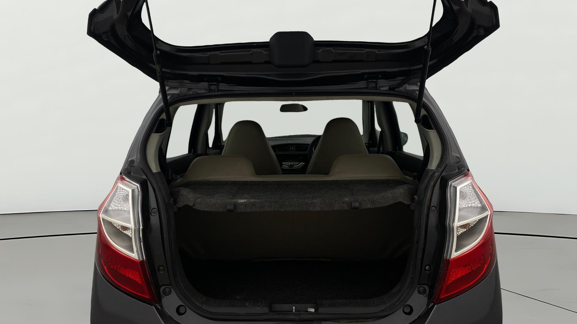 View 2016 Maruti Suzuki Alto K10 LX Image 36 Used 2016 Maruti Suzuki Alto K10 LX Image 36