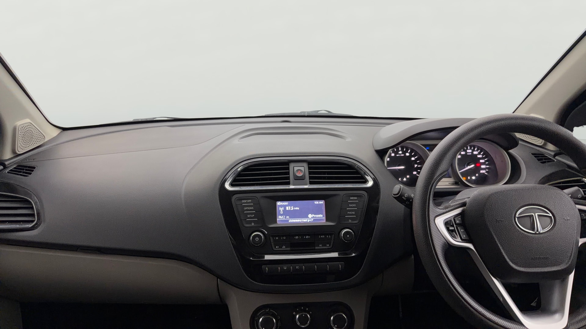 View 2017 Tata Tiago Revotorq XB Image 17 Used 2017 Tata Tiago Revotorq XB Image 17