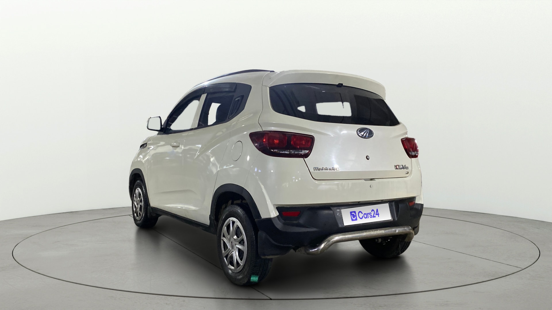 Used 2017 Mahindra KUV100 Used 2017 Mahindra KUV100