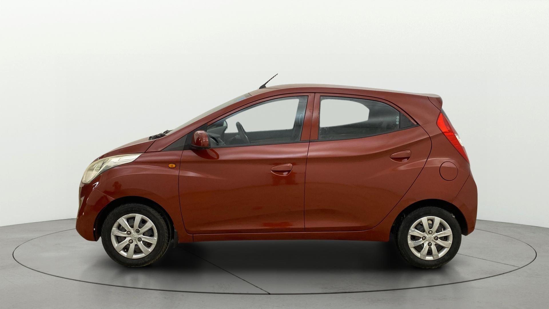 View 2013 Hyundai EON Sportz Image 5 Used 2013 Hyundai EON Sportz Image 5