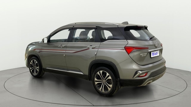 View MG Hector Plus Image 2 Used MG Hector Plus Image 2