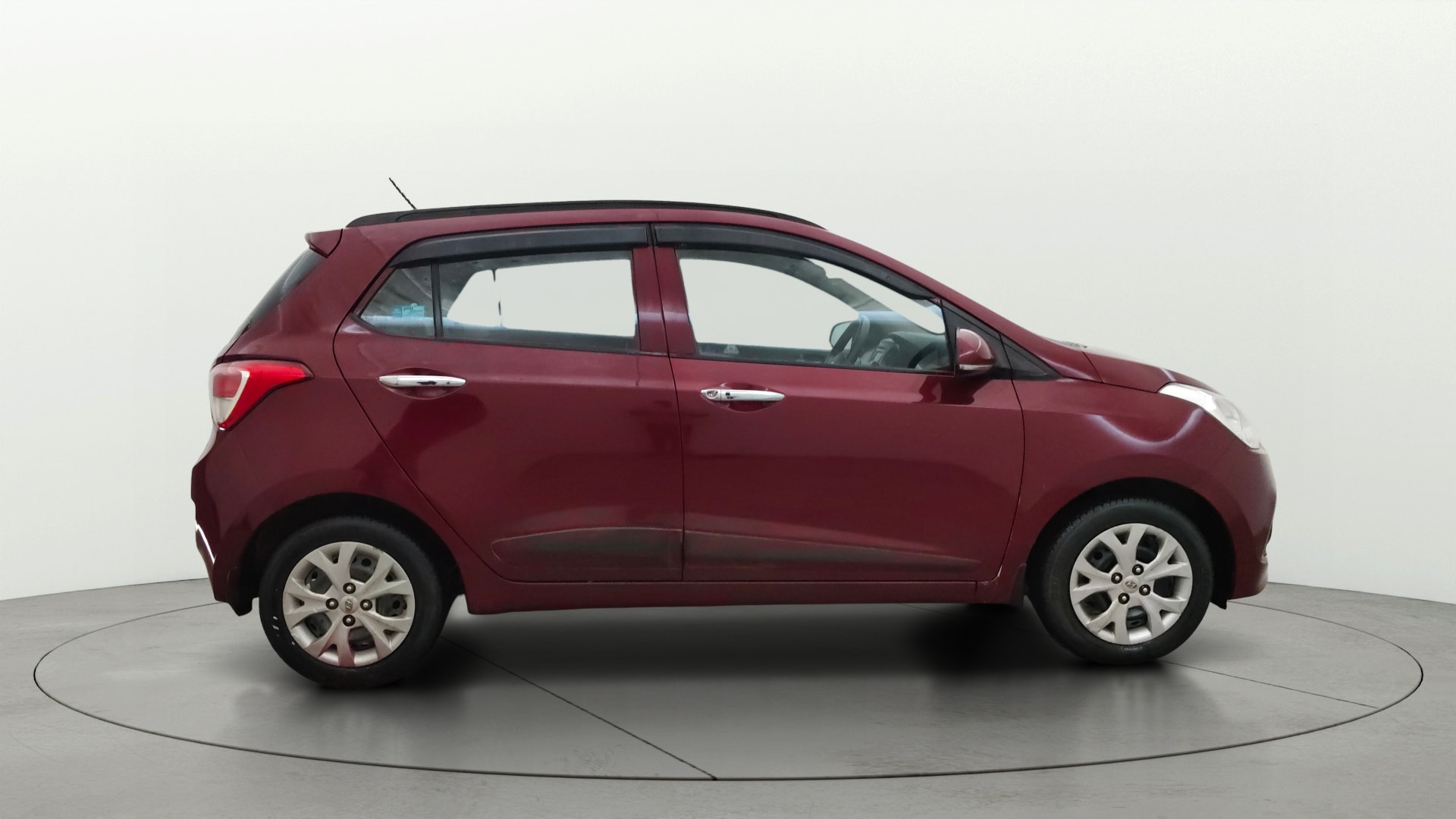 View 2014 Hyundai Grand i10 Sportz 1.2 Kappa Image 8 Used 2014 Hyundai Grand i10 Sportz 1.2 Kappa Image 8