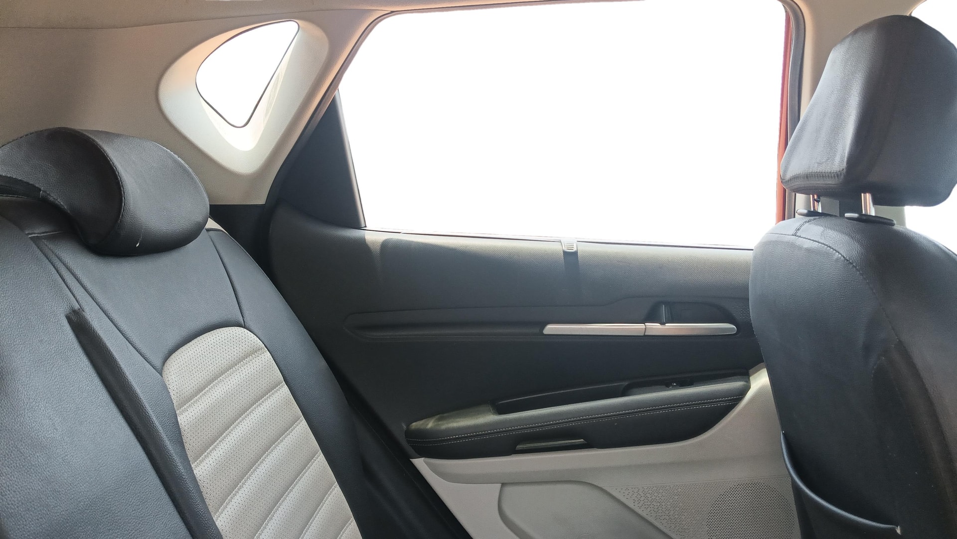 View 2022 Kia Sonet HTX AT Diesel Image 31 Used 2022 Kia Sonet HTX AT Diesel Image 31