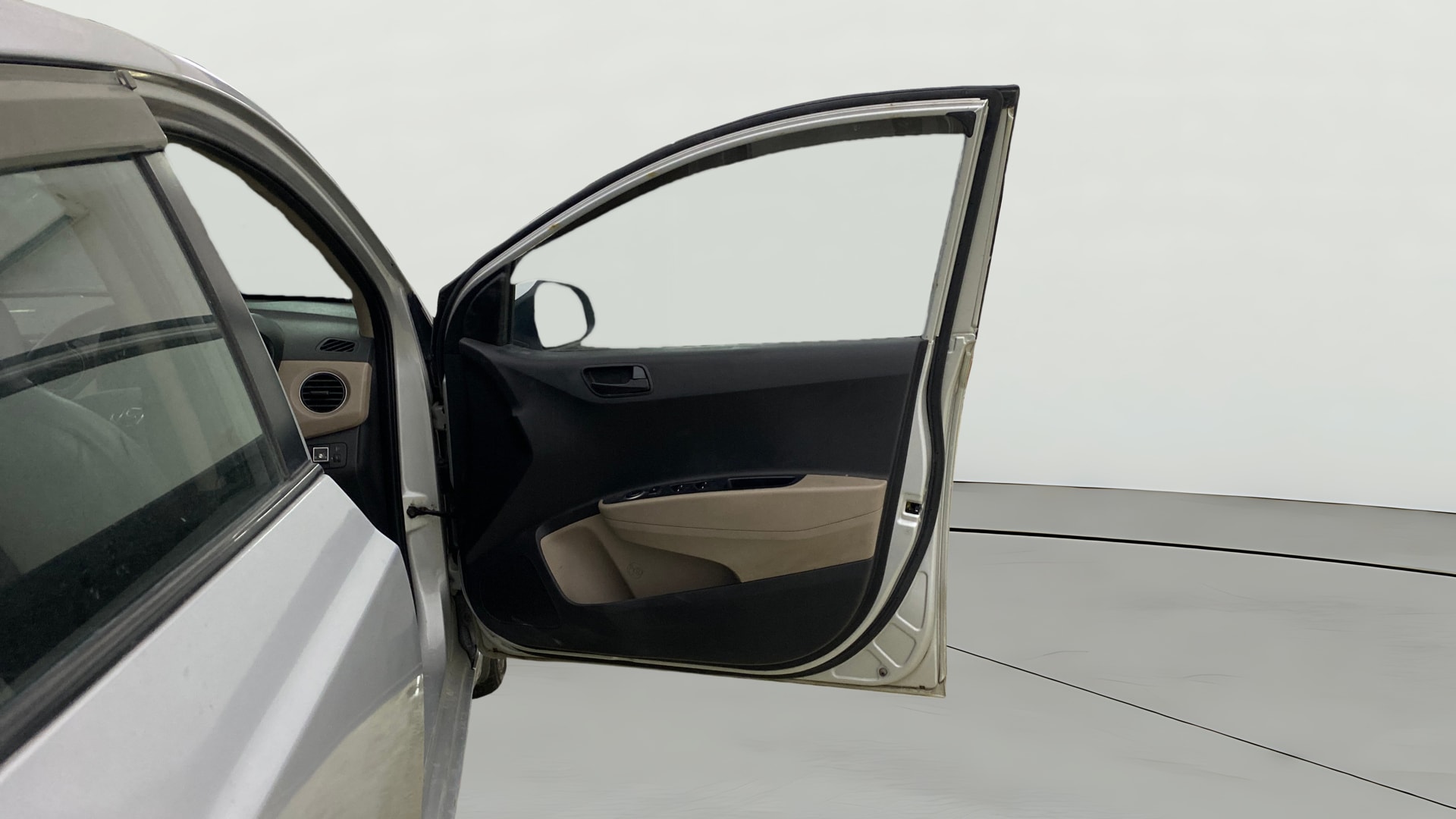 View 2018 Hyundai Xcent E Petrol Image 44 Used 2018 Hyundai Xcent E Petrol Image 44