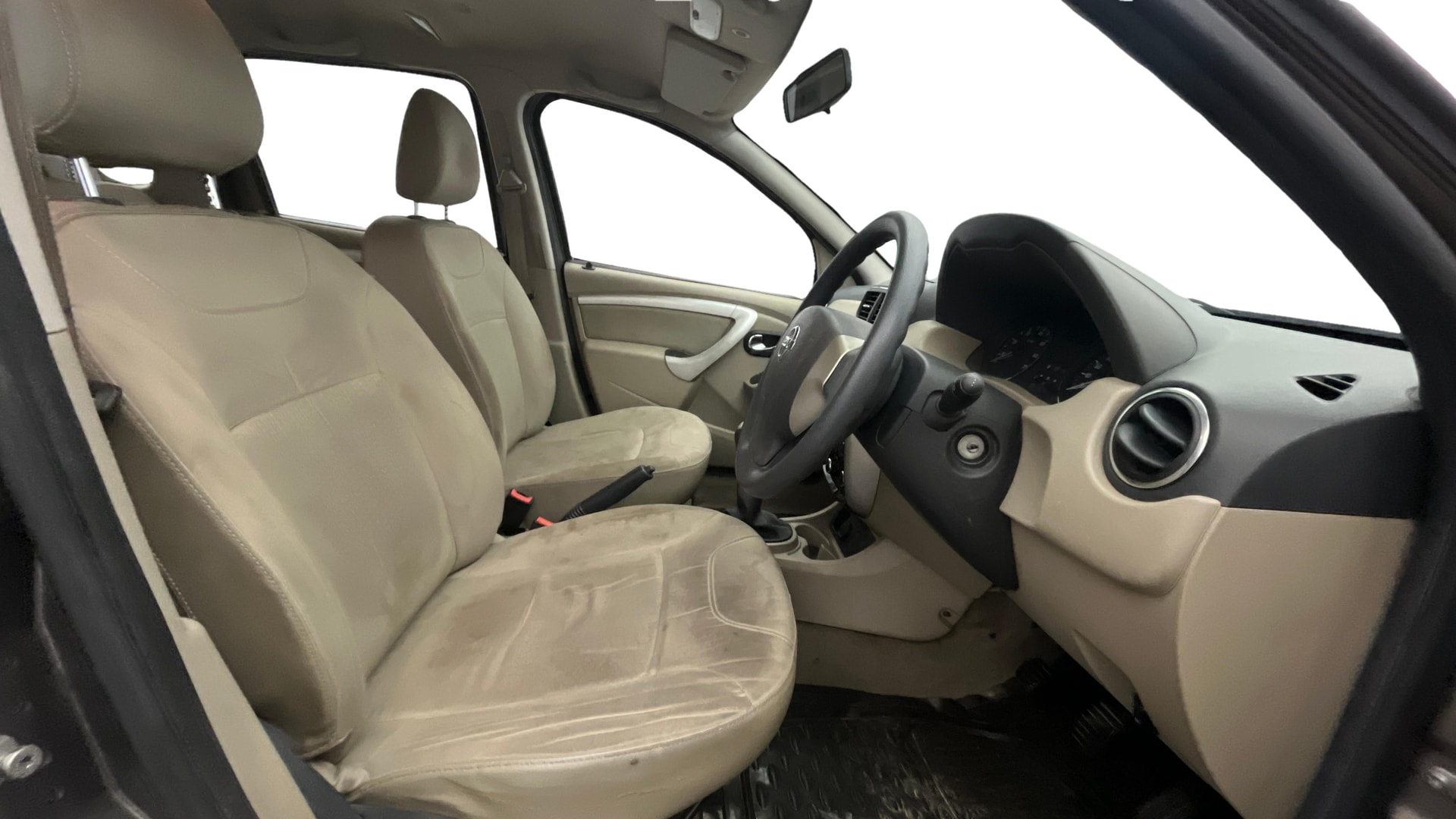 View 2015 Nissan Terrano XL P Image 16 Used 2015 Nissan Terrano XL P Image 16