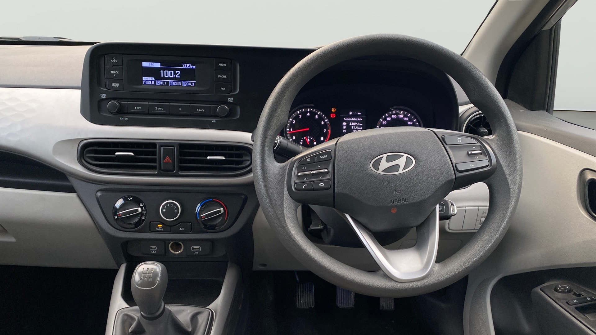 View 2024 Hyundai Grand i10 Nios Magna Petrol Image 21 Used 2024 Hyundai Grand i10 Nios Magna Petrol Image 21