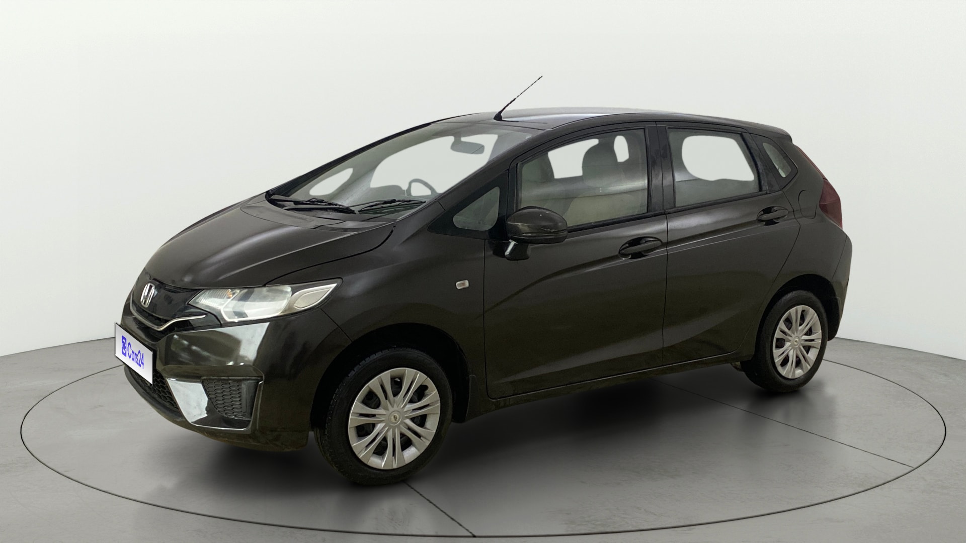 View 2016 Honda Jazz E MT Diesel Image 35 Used 2016 Honda Jazz E MT Diesel Image 35
