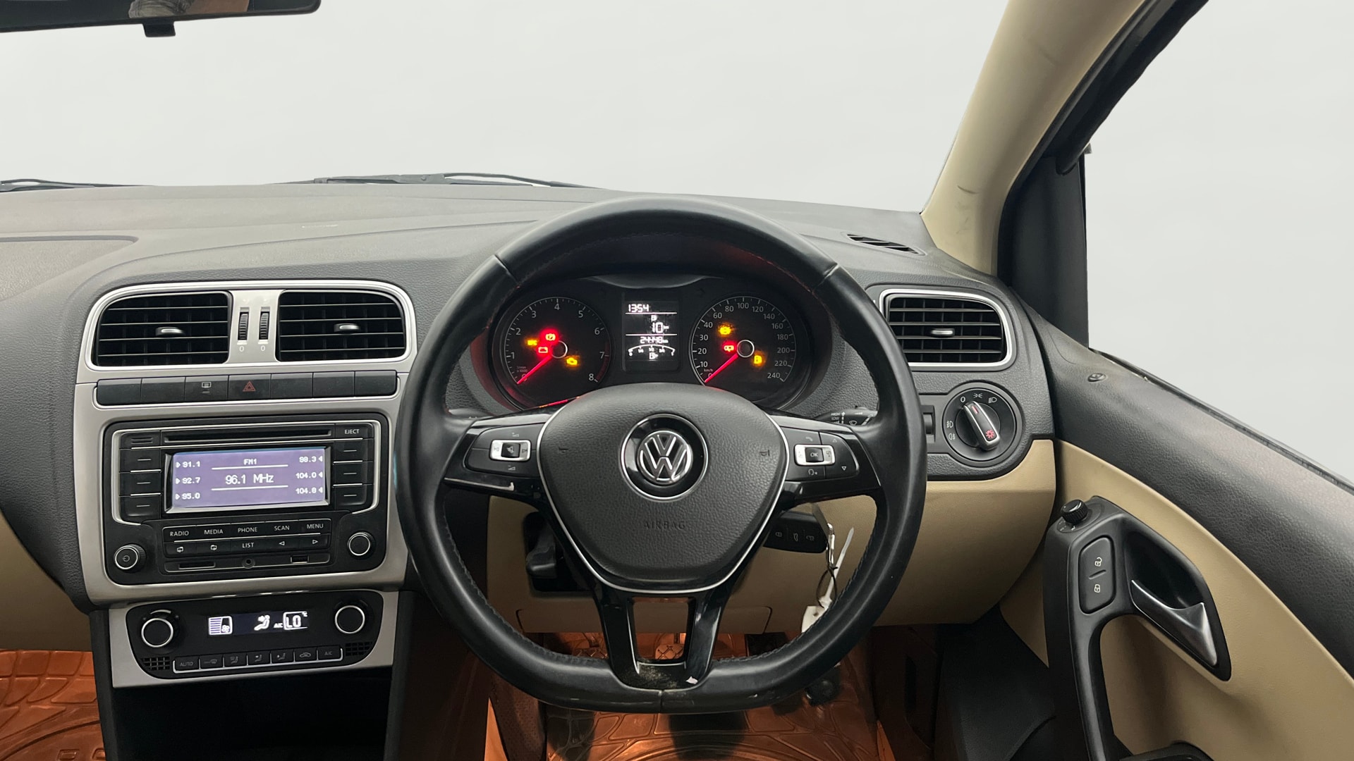 Used 2015 Volkswagen Polo Used 2015 Volkswagen Polo
