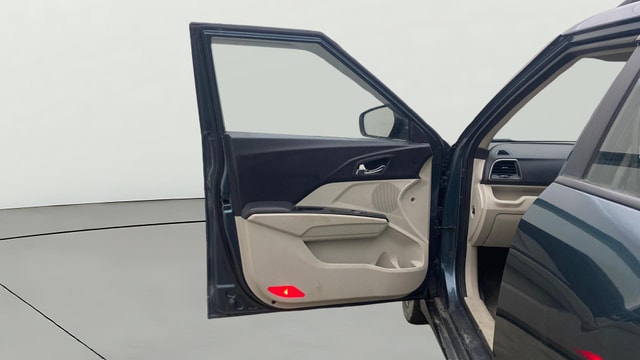 View Mahindra XUV300 Image 31 Used Mahindra XUV300 Image 31