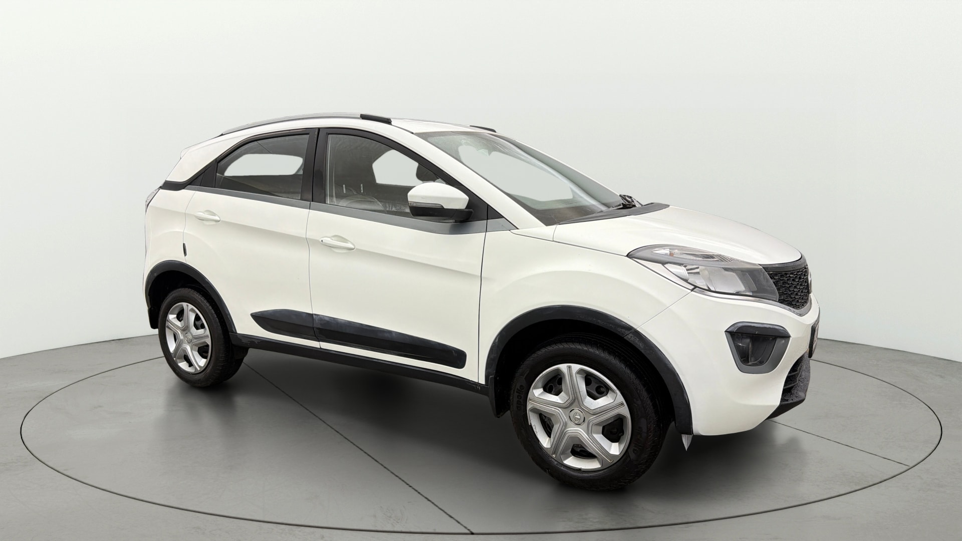 Used 2018 Tata Nexon Used 2018 Tata Nexon