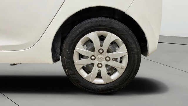 View Hyundai EON Image 11 Used Hyundai EON Image 11