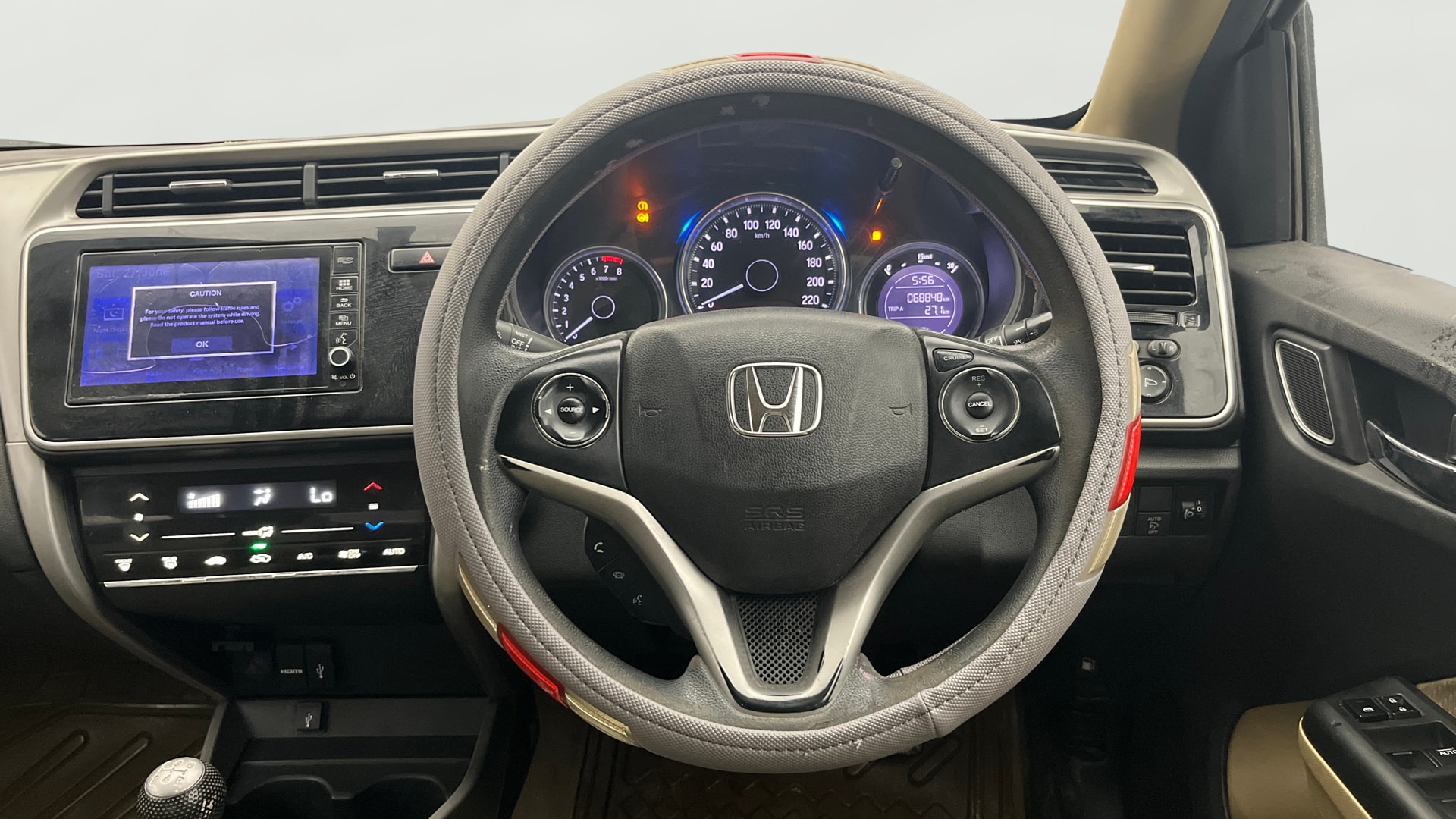 View 2017 Honda City ZX MT Diesel Anniversary Edition Image 13 Used 2017 Honda City ZX MT Diesel Anniversary Edition Image 13