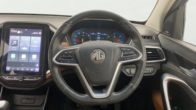 View MG Hector Plus Image 14 Used MG Hector Plus Image 14