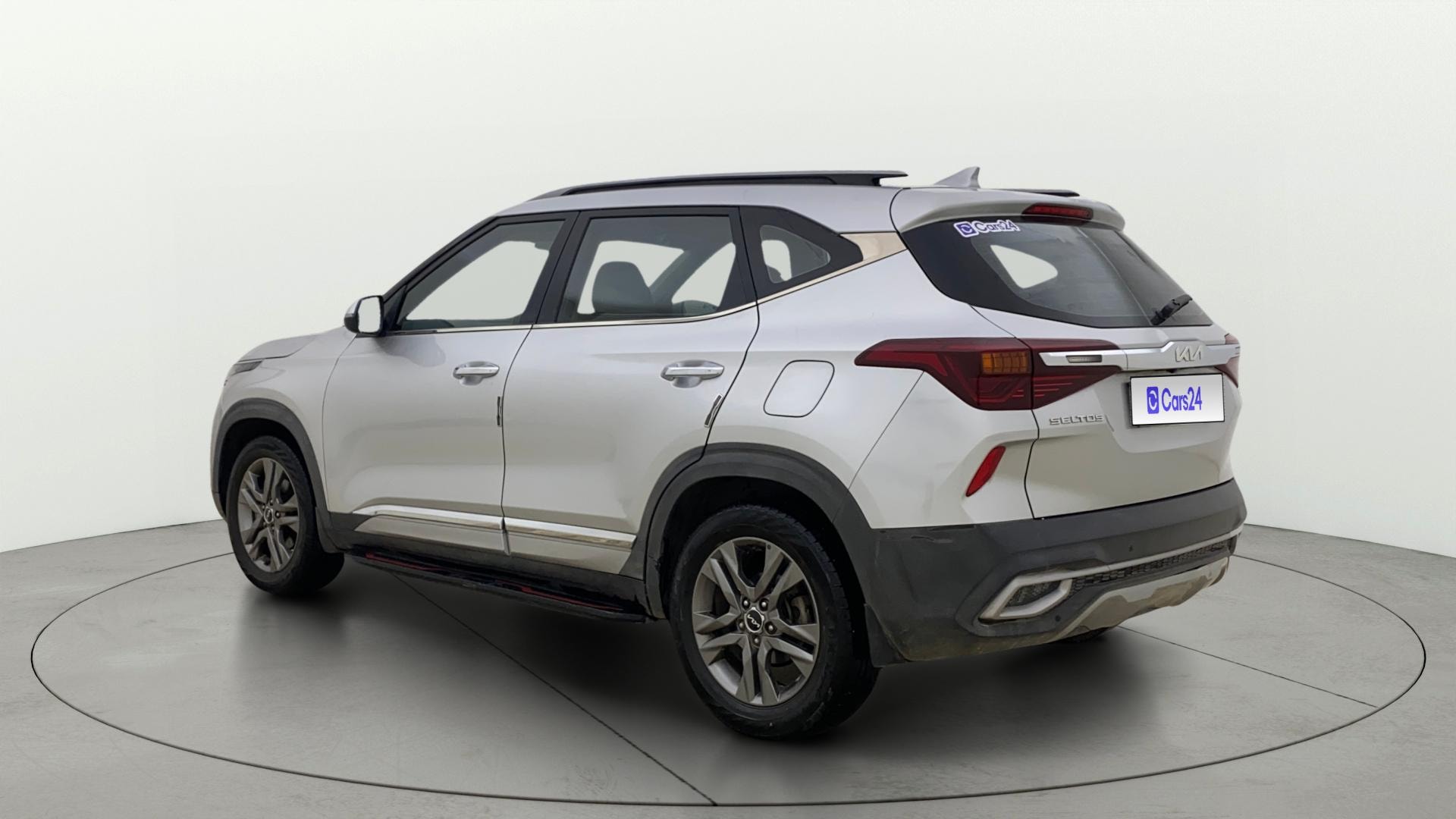 View 2022 Kia Seltos HTX Plus AT Diesel Image 2 Used 2022 Kia Seltos HTX Plus AT Diesel Image 2