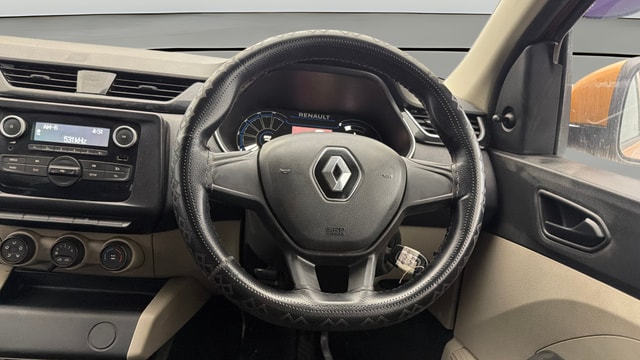 View Renault Triber Image 21 Used Renault Triber Image 21