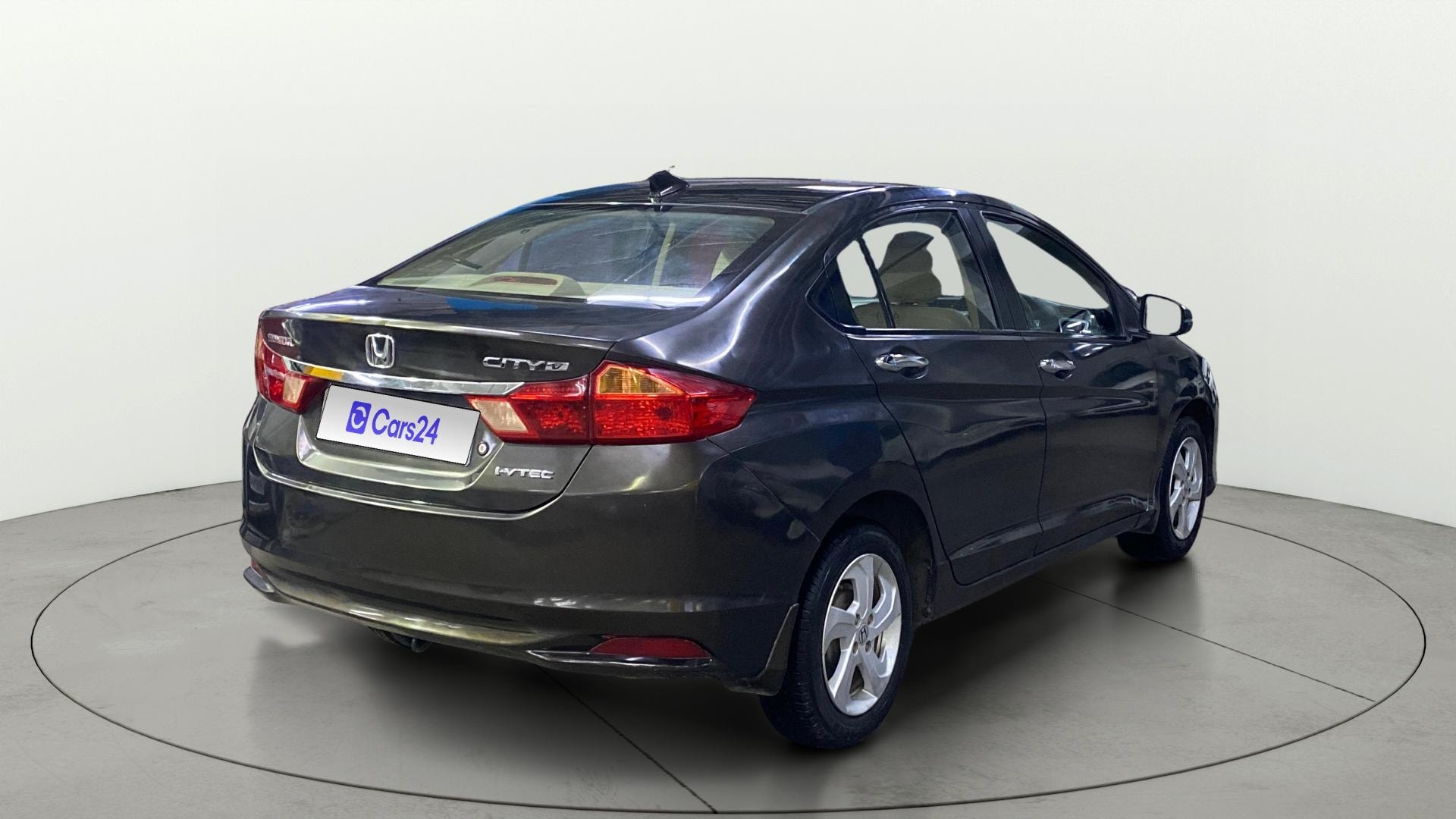 View 2017 Honda City ZX MT Diesel Anniversary Edition Image 42 Used 2017 Honda City ZX MT Diesel Anniversary Edition Image 42
