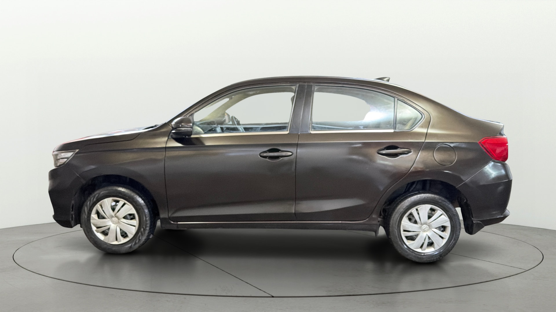 View 2018 Honda Amaze E MT Petrol BS IV Image 5 Used 2018 Honda Amaze E MT Petrol BS IV Image 5