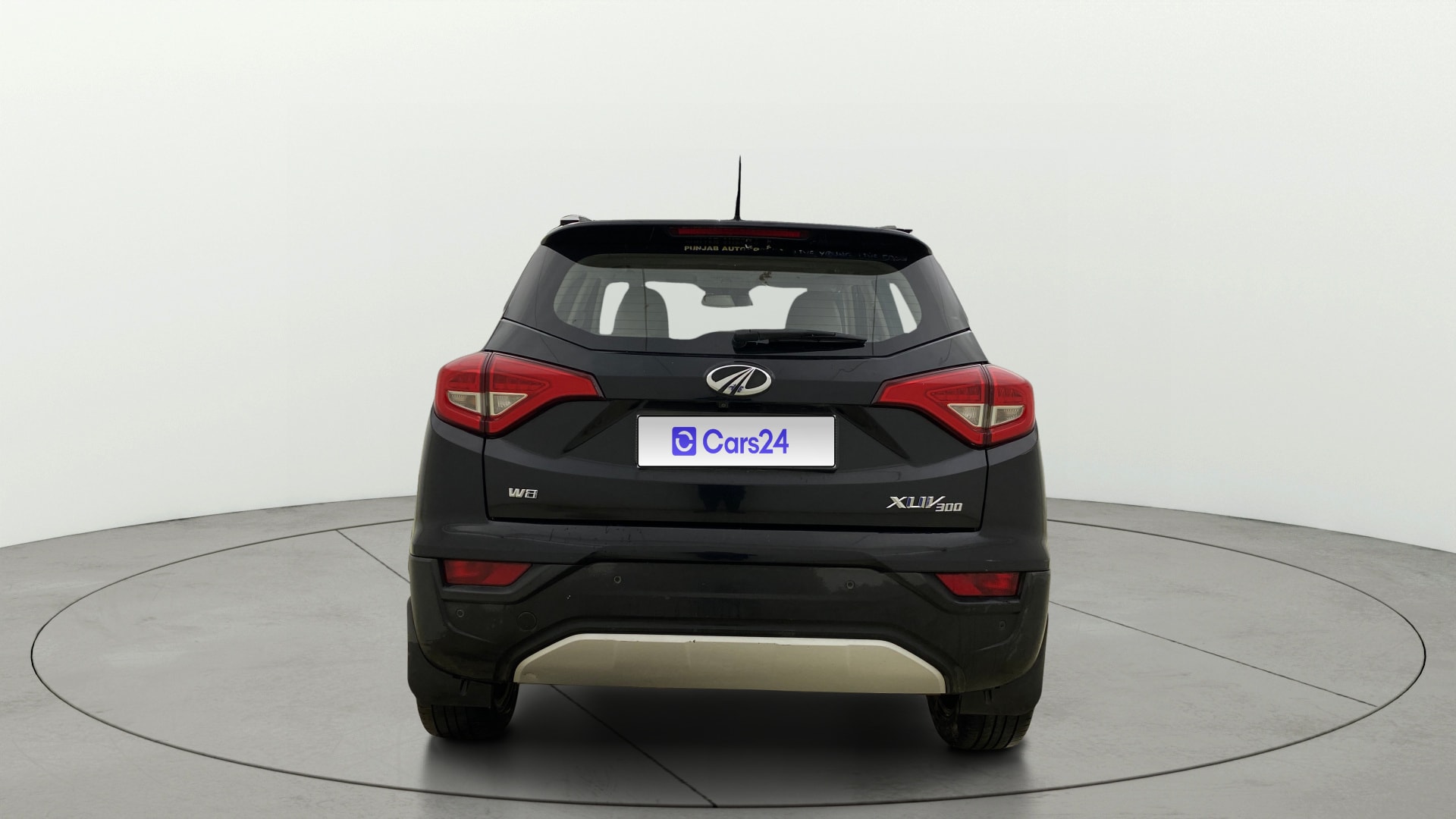 View 2019 Mahindra XUV300 W4 Petrol BS IV Image 44 Used 2019 Mahindra XUV300 W4 Petrol BS IV Image 44