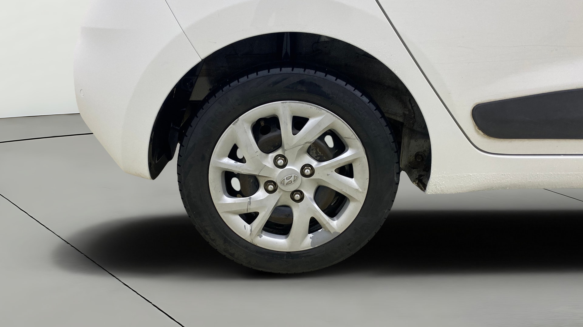 View 2018 Hyundai Grand i10 1.2 Sportz Diesel Image 23 Used 2018 Hyundai Grand i10 1.2 Sportz Diesel Image 23