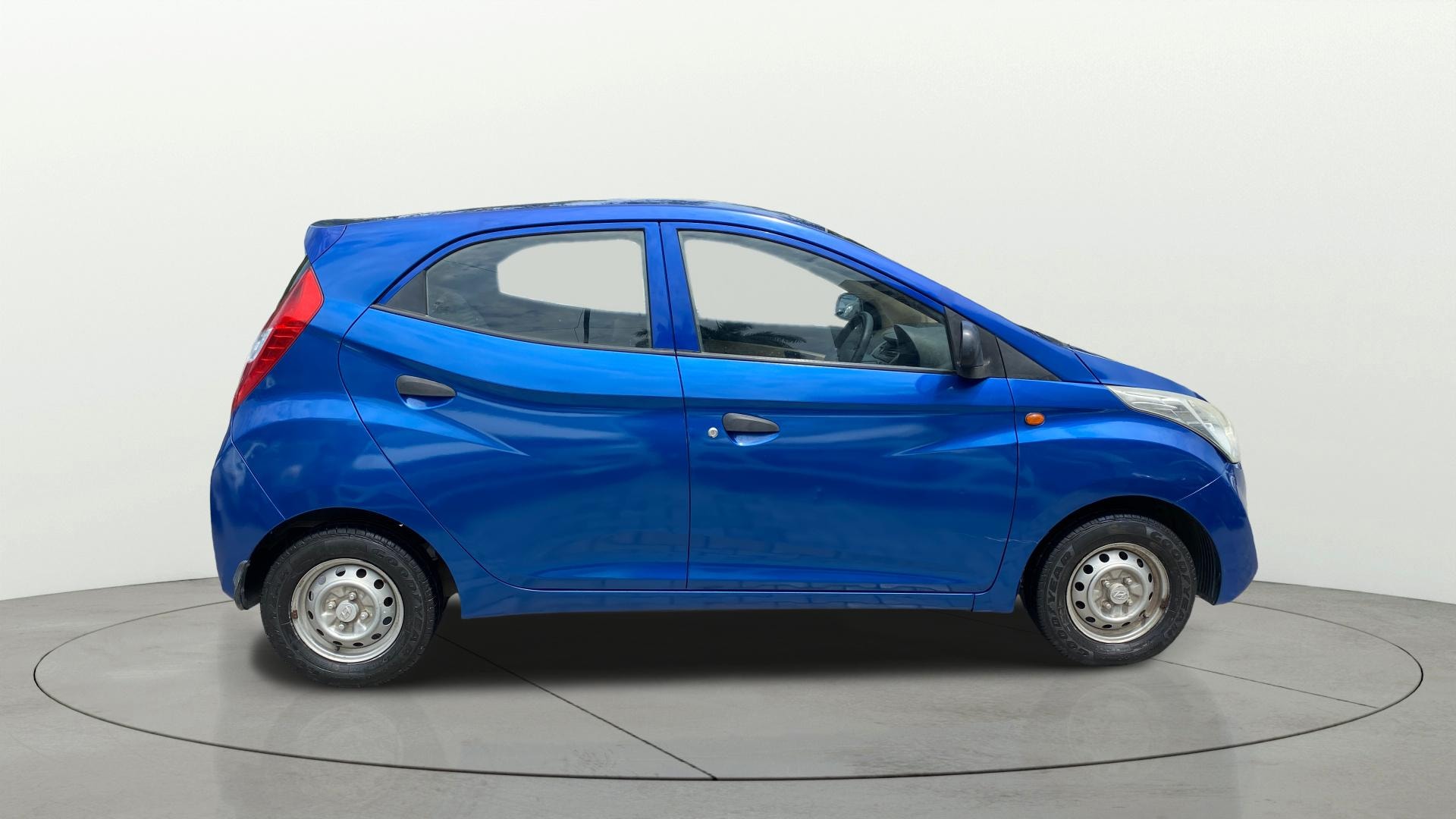 View 2014 Hyundai EON Era Plus Image 8 Used 2014 Hyundai EON Era Plus Image 8