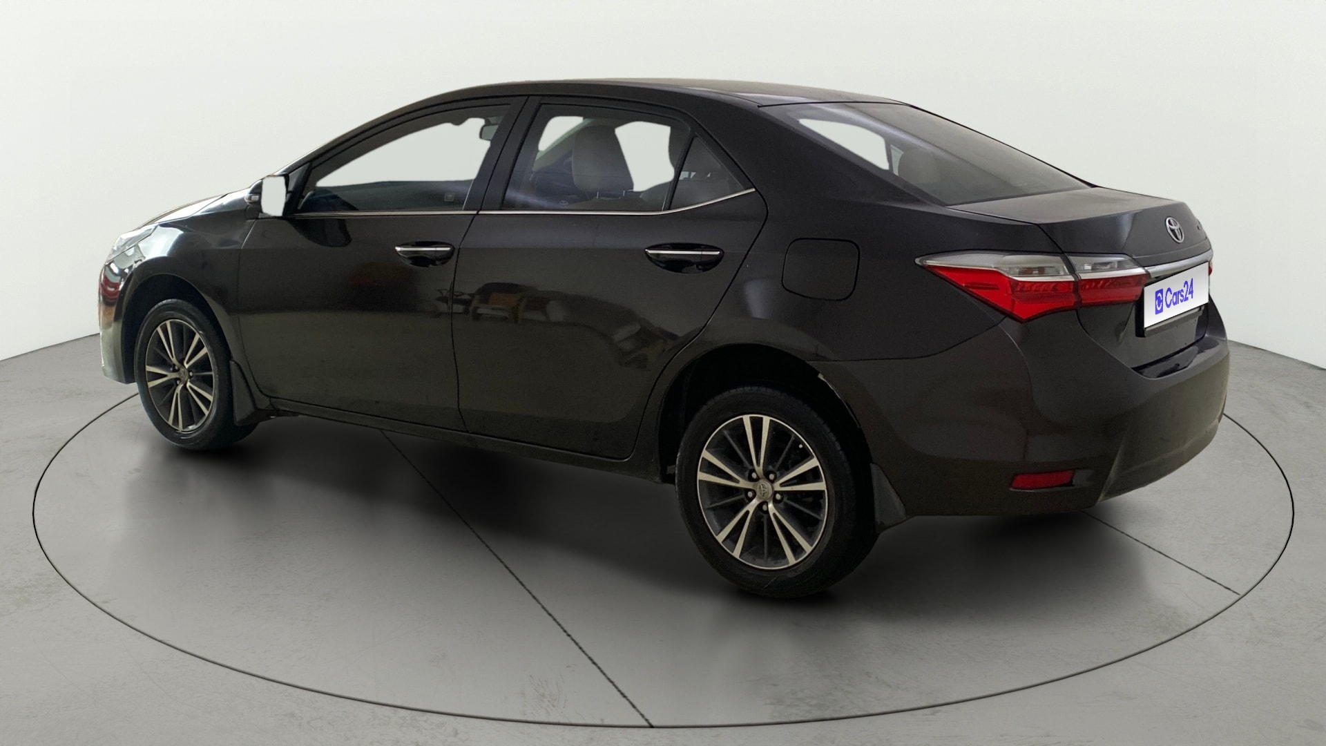 View 2018 Toyota Corolla Altis 1.8 GL Image 2 Used 2018 Toyota Corolla Altis 1.8 GL Image 2