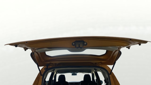 View Renault Triber Image 17 Used Renault Triber Image 17