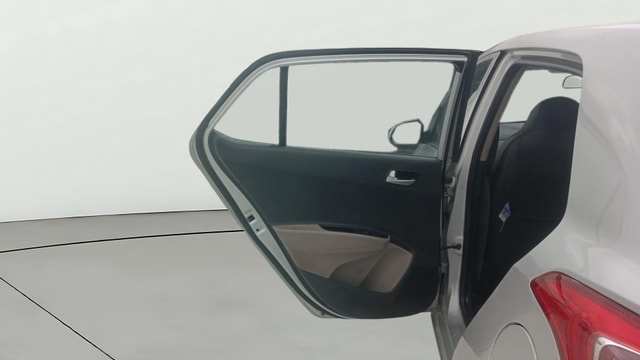 View Hyundai Grand i10 Image 14 Used Hyundai Grand i10 Image 14