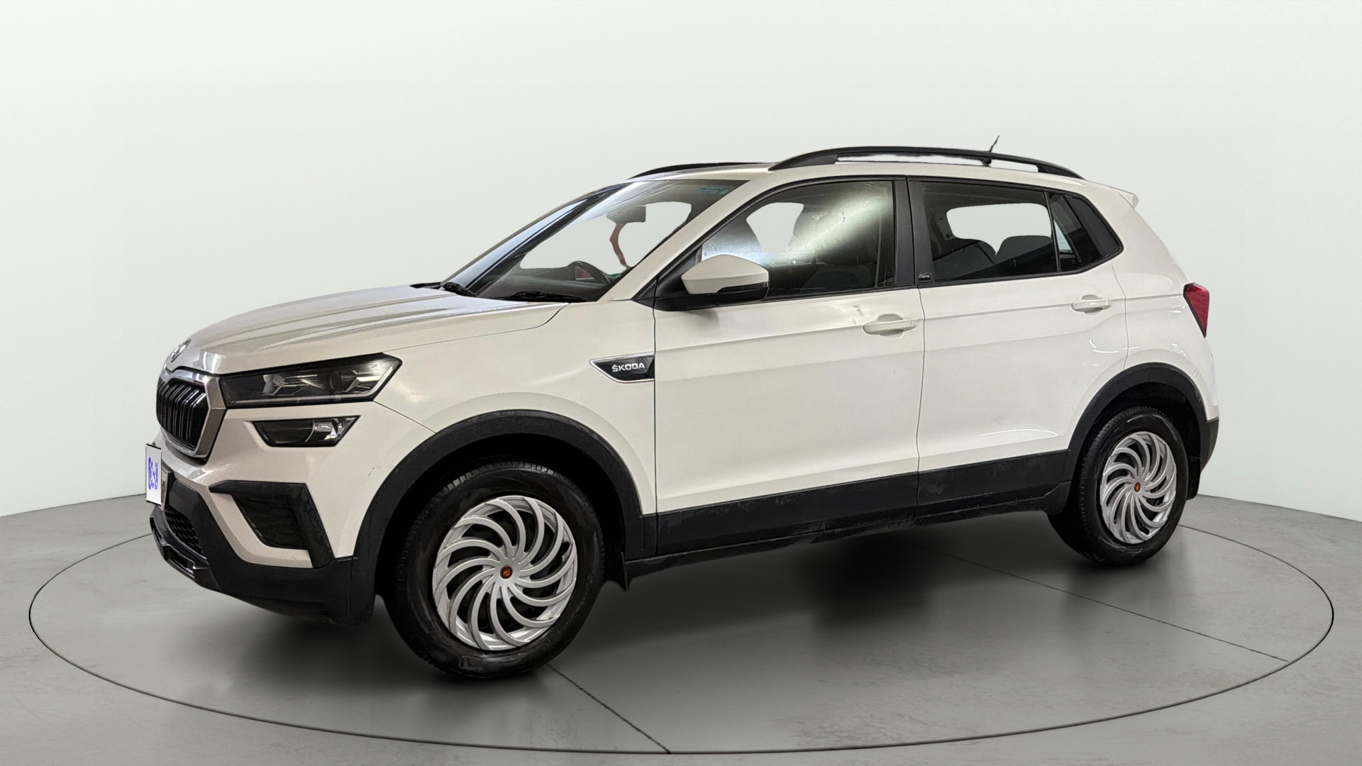 View 2023 Skoda Kushaq Active 1.0 TSI MT Image 34 Used 2023 Skoda Kushaq Active 1.0 TSI MT Image 34