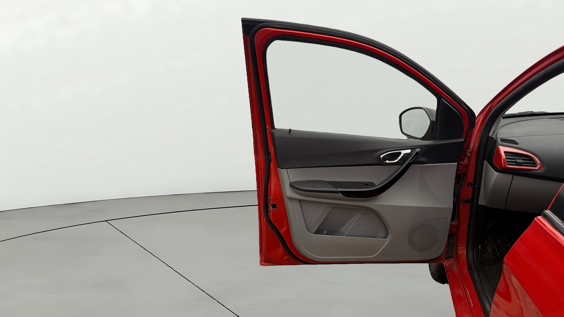 View 2020 Tata Tiago Revotorq XB Image 31 Used 2020 Tata Tiago Revotorq XB Image 31