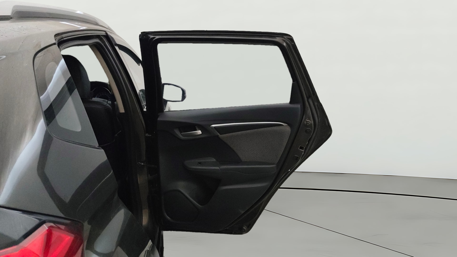 View 2019 Honda WR-V S MT Diesel Edge Edition Image 7 Used 2019 Honda WR-V S MT Diesel Edge Edition Image 7