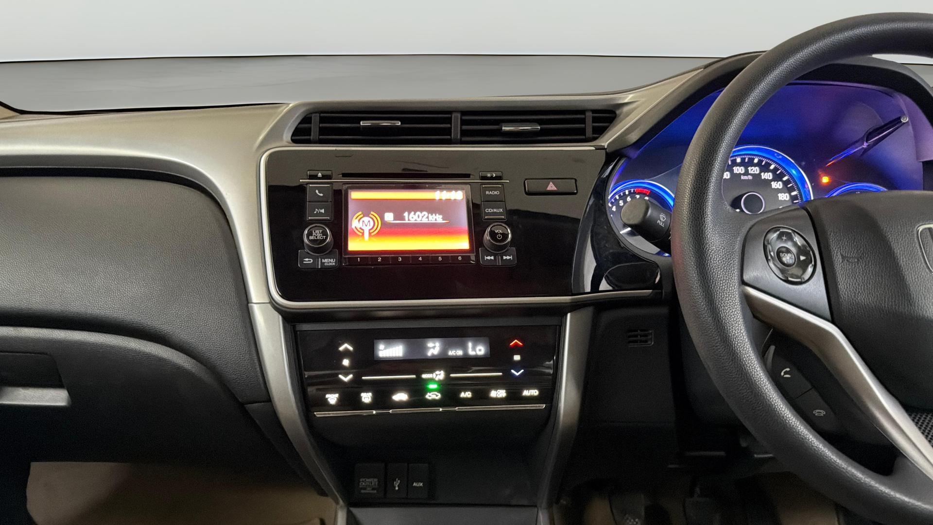 View 2017 Honda City ZX MT Diesel Anniversary Edition Image 32 Used 2017 Honda City ZX MT Diesel Anniversary Edition Image 32