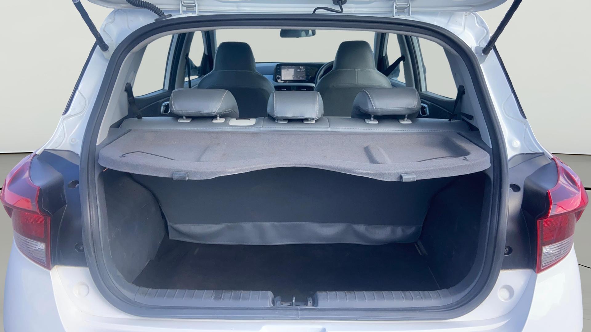 View 2024 Hyundai Grand i10 Nios Asta Petrol Image 39 Used 2024 Hyundai Grand i10 Nios Asta Petrol Image 39