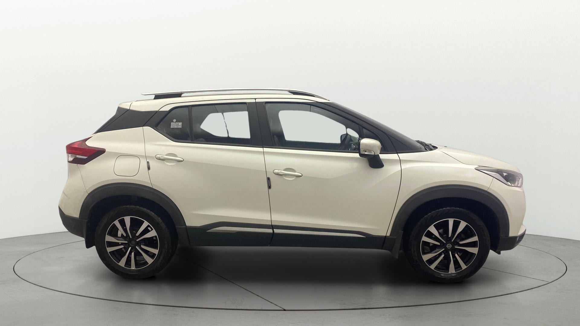 Used 2020 Nissan Kicks Used 2020 Nissan Kicks